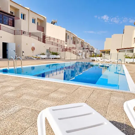 Cristianos - 5 Bedroom Townhouse *